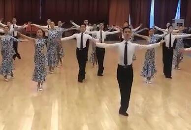 上海德藝體育舞蹈專修學院無錫校區舞蹈木地板案例（有視頻）
