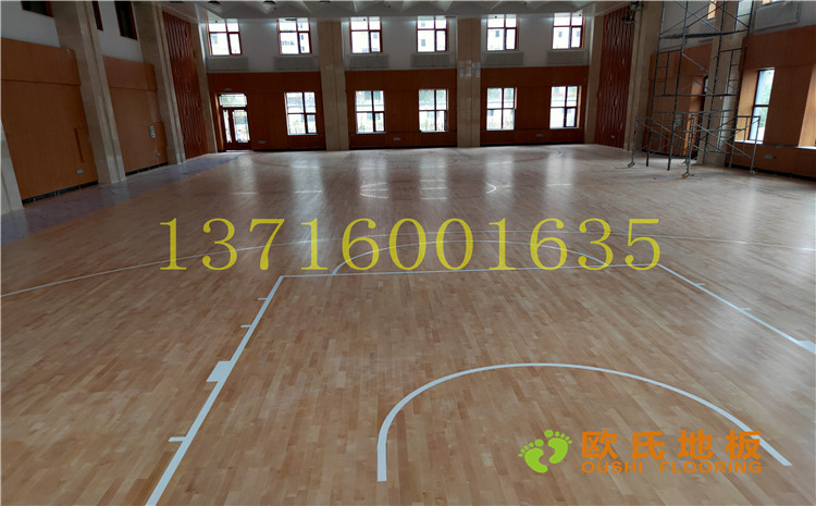 黑龍江雙鴨山籃球館木地板案例